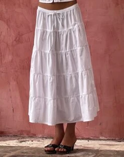 Izumi Tiered Midi Skirt In Poplin White