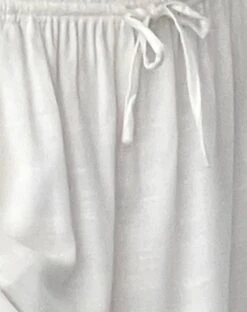 Iyana Midi Skirt In Off White -Outlet Modi Vora Store COVE BANDEAU TOP CRINKLE BLACK IYANA MIDI SKIRT OFF WHITE 11