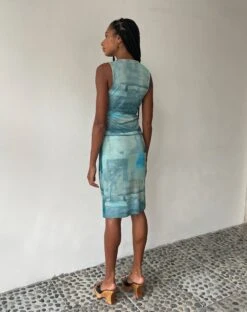 MOTEL X JACQUIE Indie Midi Dress In Mesh Green And Blue Abstract Paint Brush -Outlet Modi Vora Store INDIE DRESS MESH ABSTRACT PAINT BRUSH GREEN 3 2f37d621 859f 4a5e 8c06 d74664e67361