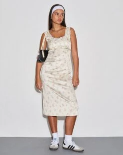 Jinora Midi Dress In Satin Vintage Rose Garland 12 Jinora Midi Dress In Satin Vintage Rose Garland -Outlet Modi Vora Store JINORA DRESS SATIN VINTAGE ROSE GARLAND 1