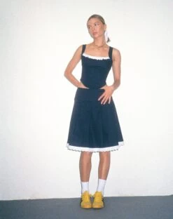 Caralia Midi Skirt In Chambray Indigo -Outlet Modi Vora Store KAYATRA TOP CARALIA SKIRT CHAMBRAY INDIGO 2 copy 2 1a08c322 5b4b 4e7c 9334 65a73045c7e4