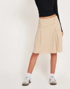 Lia Pleated Midi Skirt In Tailoring Tan Pinstripe 12 Lia Pleated Midi Skirt In Tailoring Tan Pinstripe -Outlet Modi Vora Store LIA SKIRT TAN STRIPE 185156