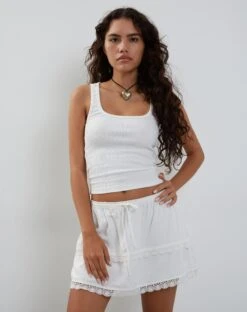 Ryila Frill Mini Skirt In White -Outlet Modi Vora Store OLIVIA ECOMM 207609