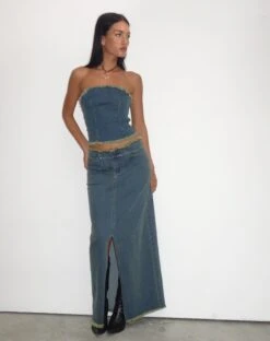 Zaenap Frayed Denim Maxi Skirt In Brown Blue Acid -Outlet Modi Vora Store OMAS BANDEAU TOP BROWN BLUE ACID WASH ZAENAP SKIRT DENIM BROWN BLUE ACID WASH 23