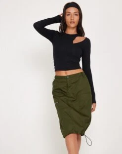 Shreya Cargo Midi Skirt In Forest Green -Outlet Modi Vora Store SHREYA SKIRT FOREST GREEN 178544 f88af3d4 1240 42fc b0bf 04c4a2e70b17